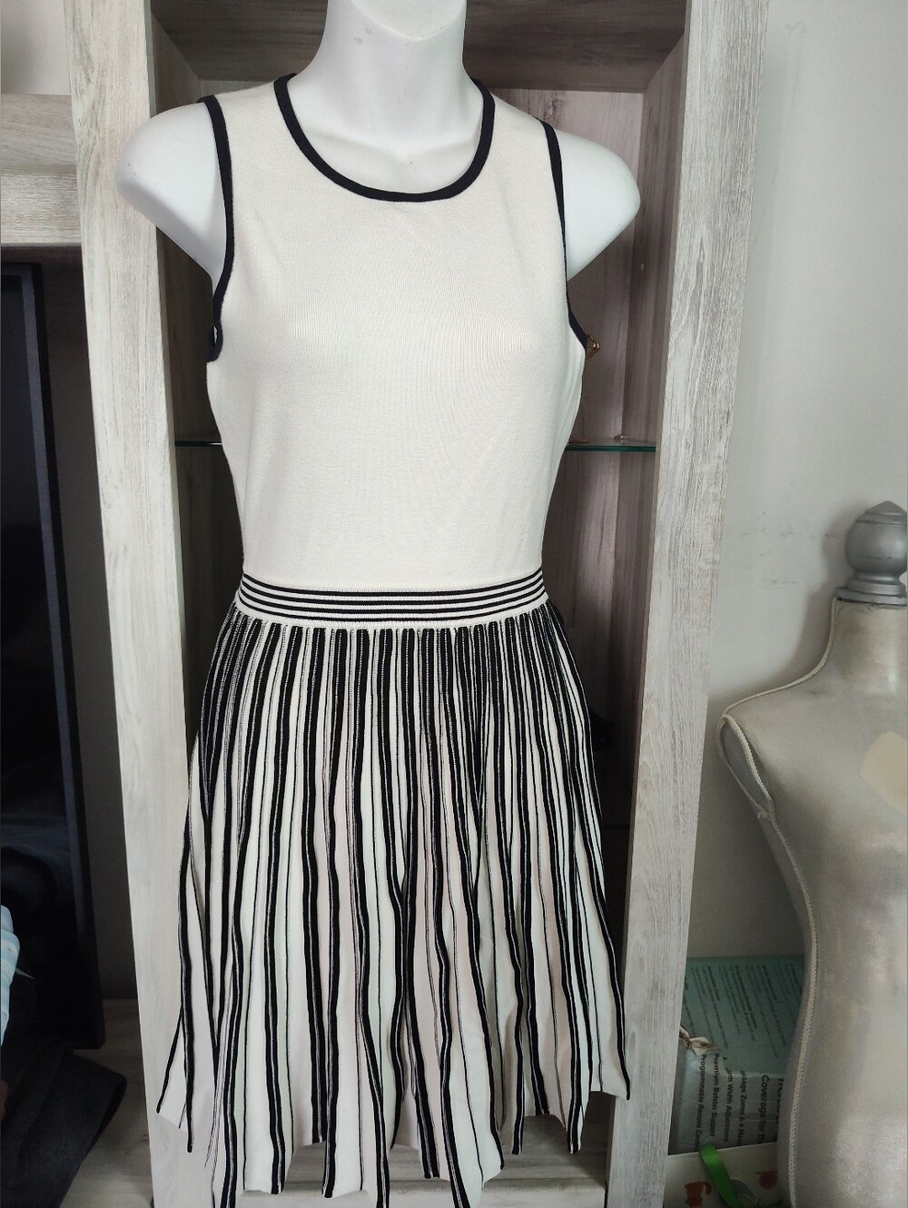 kate spade Ivory and Black Striped Pleated Skirt Dress SZ XS New No Tags